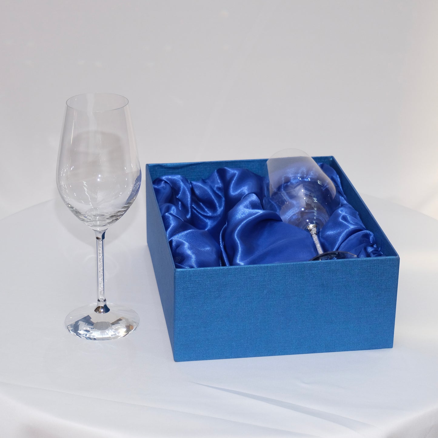 Кристални чаши комплект 2бр + подаръчна кутия