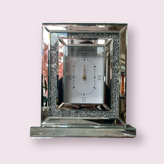 Стъклен Часовник с кристали